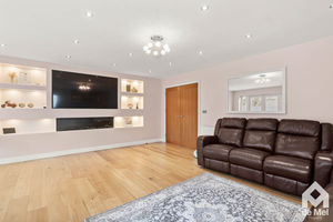 Photo 14- click for photo gallery